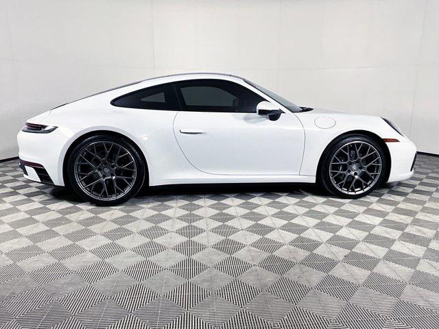 2023 porsche 911 carrera