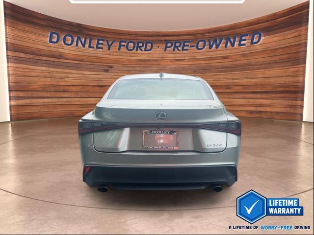 2021 lexus is 300 base