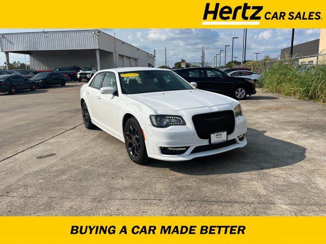 2022 chrysler 300 touring