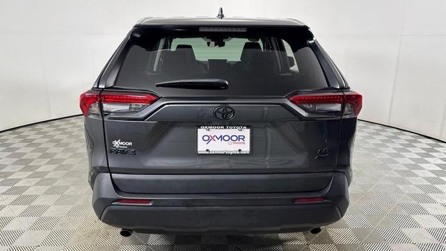 2023 toyota rav4 le
