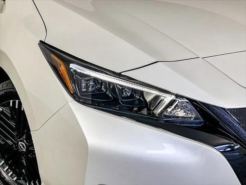 2024 nissan leaf