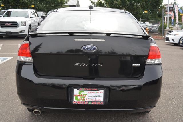 2008 ford focus se