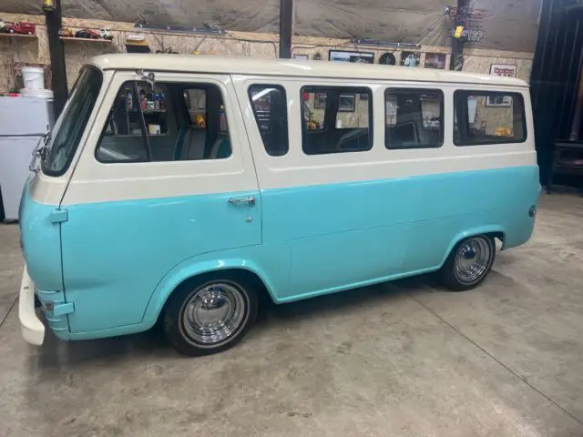1962 ford econoline van white rwd manual
