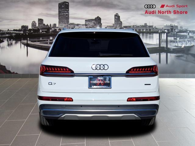 2022 audi q7 55 premium plus