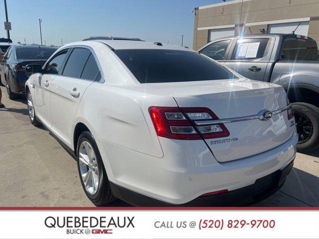 2016 ford taurus sel