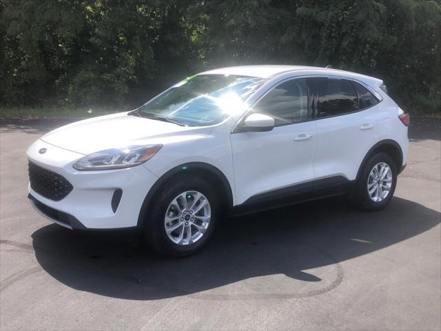 2021 ford escape se