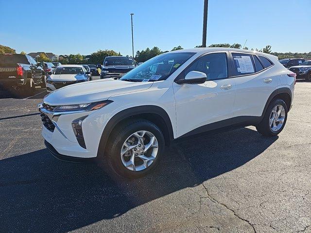 2024 chevrolet trax ls