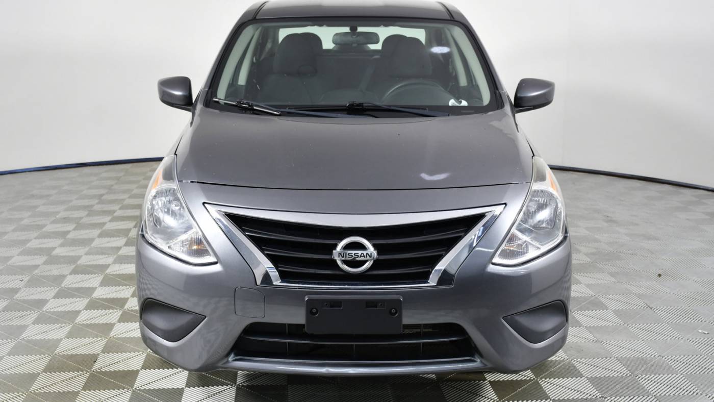 2019 nissan versa s
