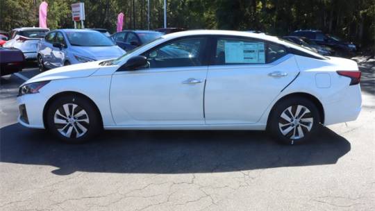 2025 Nissan Altima