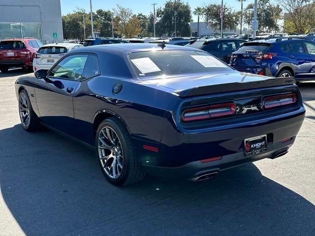 2016 dodge challenger srt 392