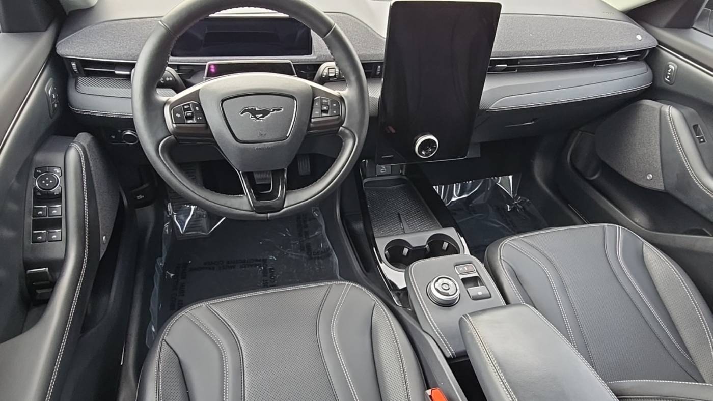 2022 ford mustang mach-e premium