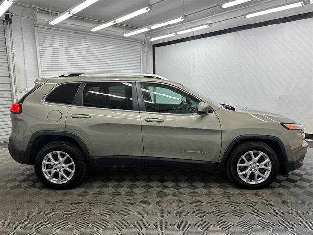 2016 jeep cherokee latitude