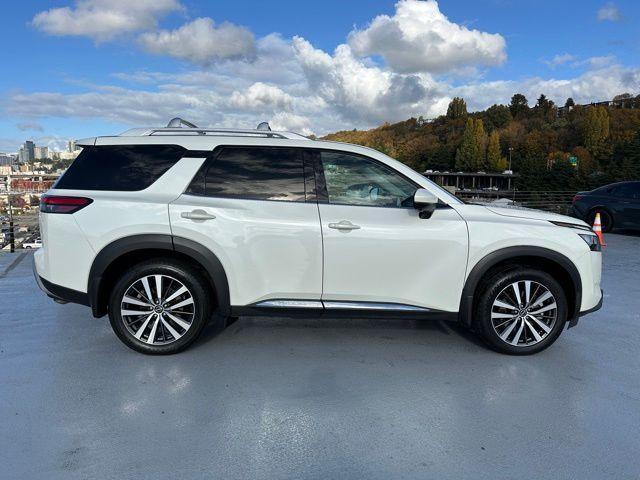 2022 nissan pathfinder platinum