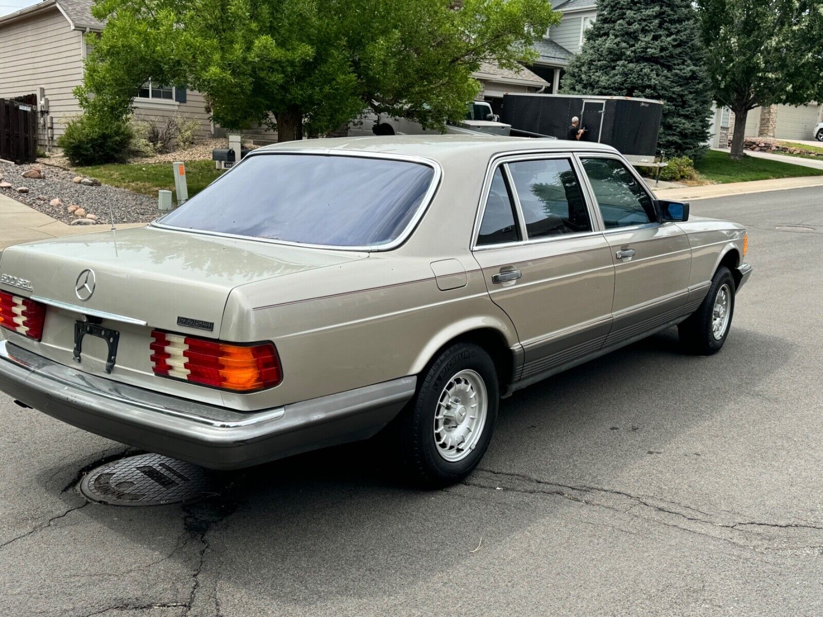 1985 mercedes-benz 500-series