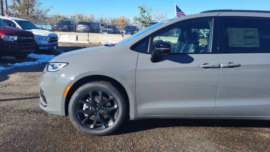 2025 Chrysler Pacifica