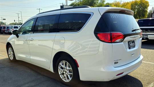 2021 Chrysler Voyager