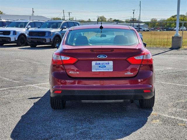 2014 ford focus se