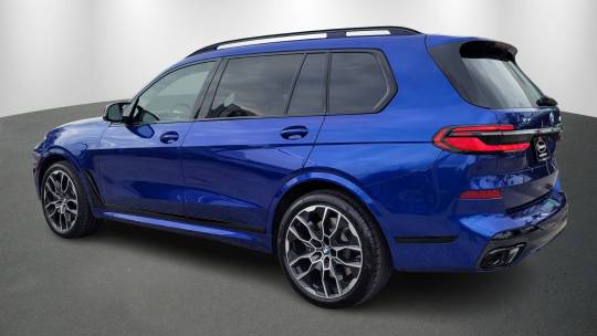 2025 BMW X7