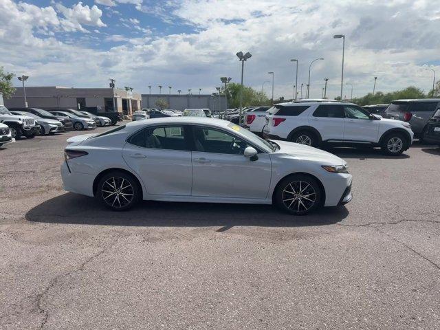 2023 toyota camry se
