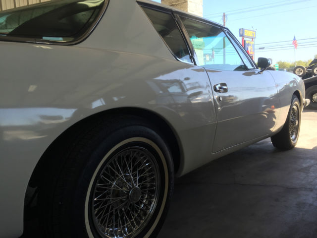 1980 studebaker avanti ii