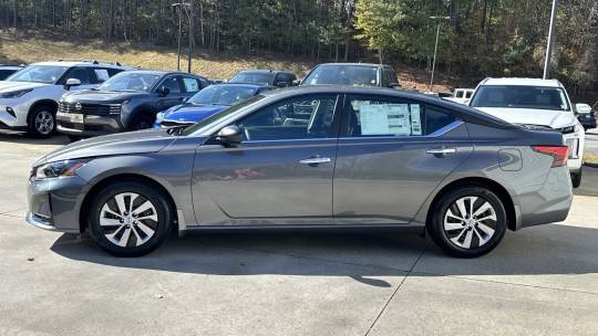 2025 Nissan Altima