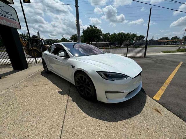 2022 tesla model s plaid