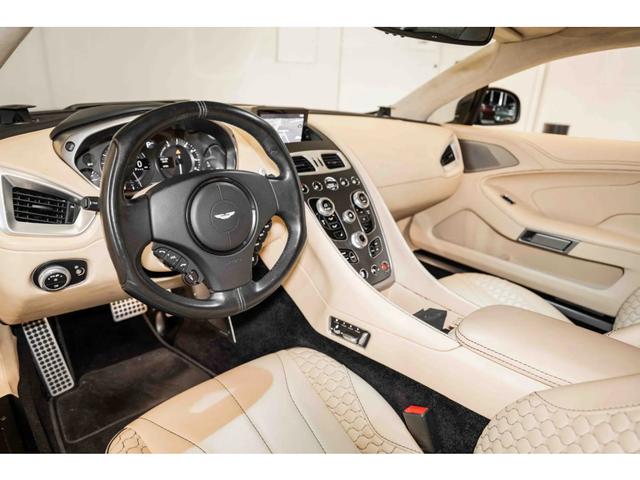 2017 aston martin vanquish coupe