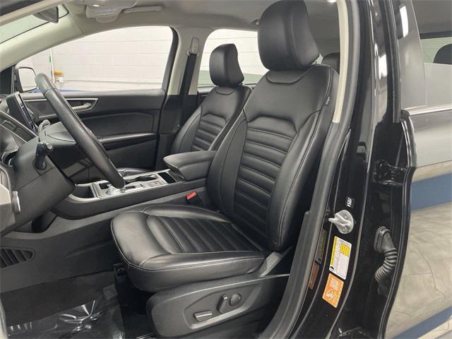 2022 ford edge sel