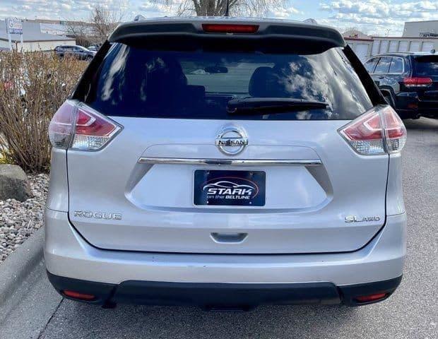 2016 nissan rogue s in madison, wisconsin
