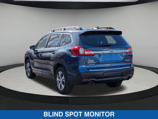 2019 subaru ascent premium 8-passenger