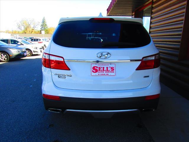 2016 hyundai santa fe se