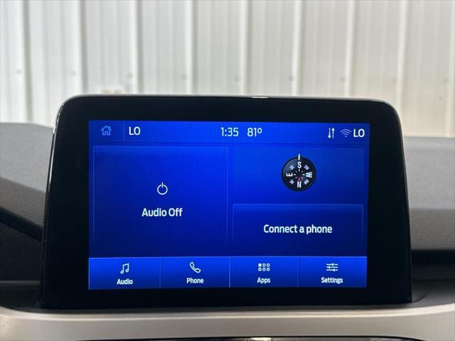 2022 ford escape se