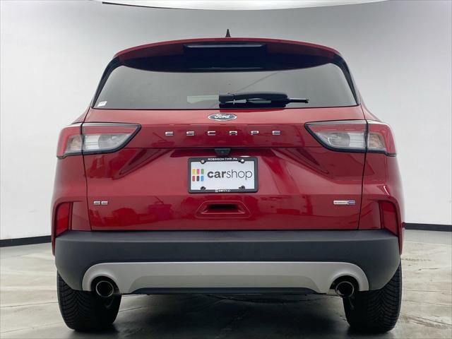 2020 ford escape se