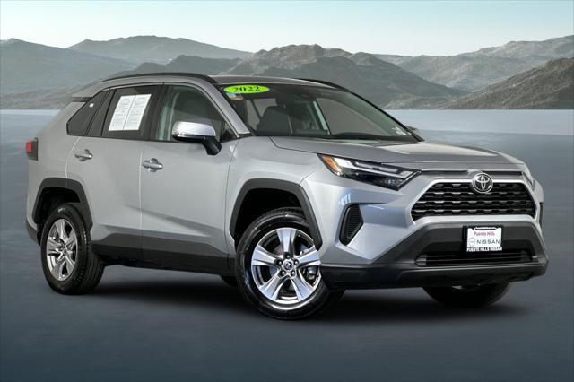 2022 toyota rav4 xle