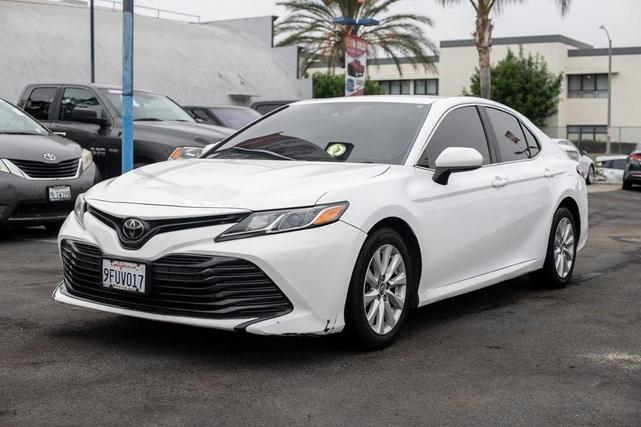2018 toyota camry le
