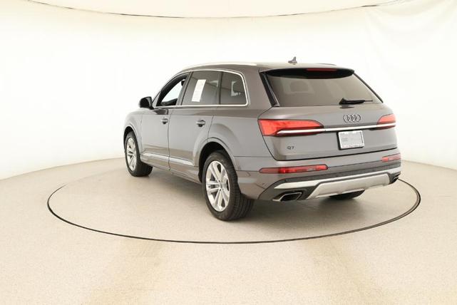 2025 audi q7 45 premium