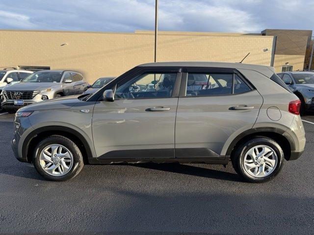 2023 hyundai venue se