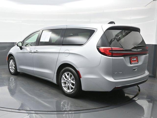 2023 chrysler pacifica touring-l