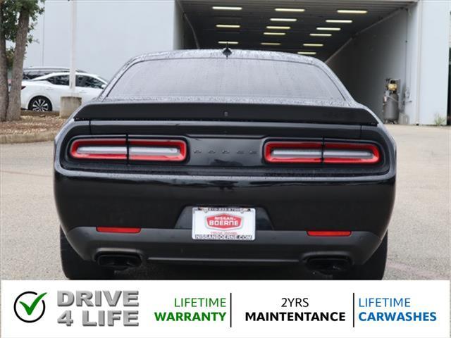 2022 dodge challenger srt hellcat