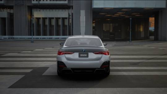 2025 BMW i4