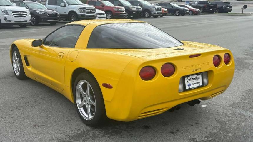 2000 chevrolet corvette base
