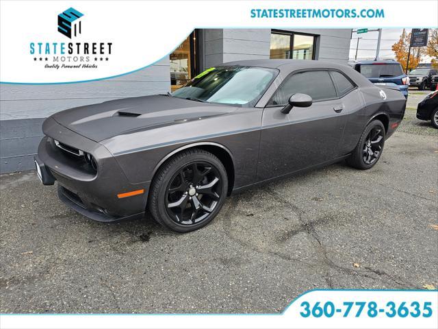 2015 dodge challenger sxt plus