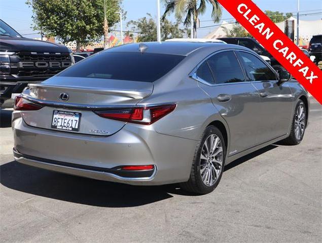 2019 lexus es 300h base