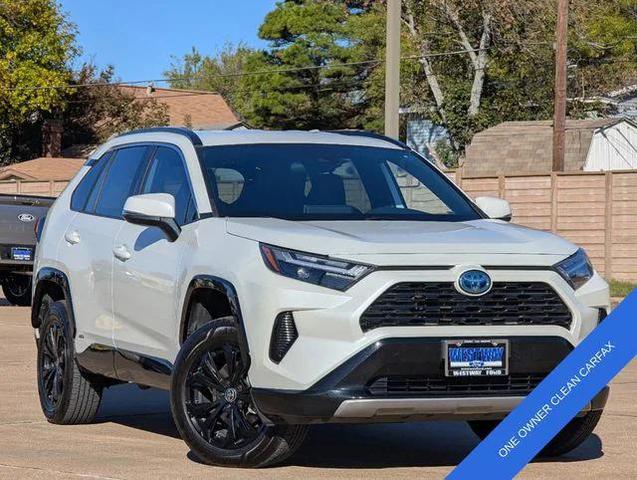 2022 toyota rav4 hybrid se