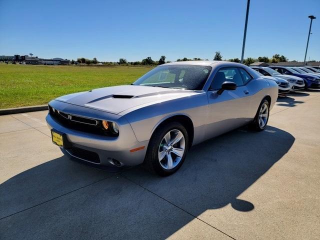 2016 dodge challenger sxt