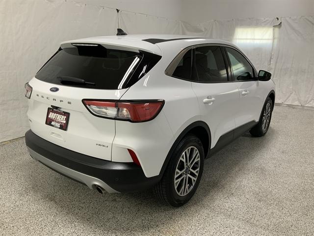 2022 ford escape sel
