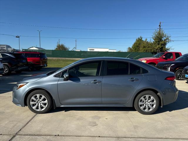 2023 toyota corolla hybrid le