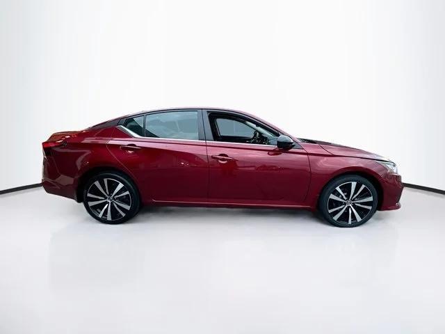 2022 nissan altima sr intelligent awd