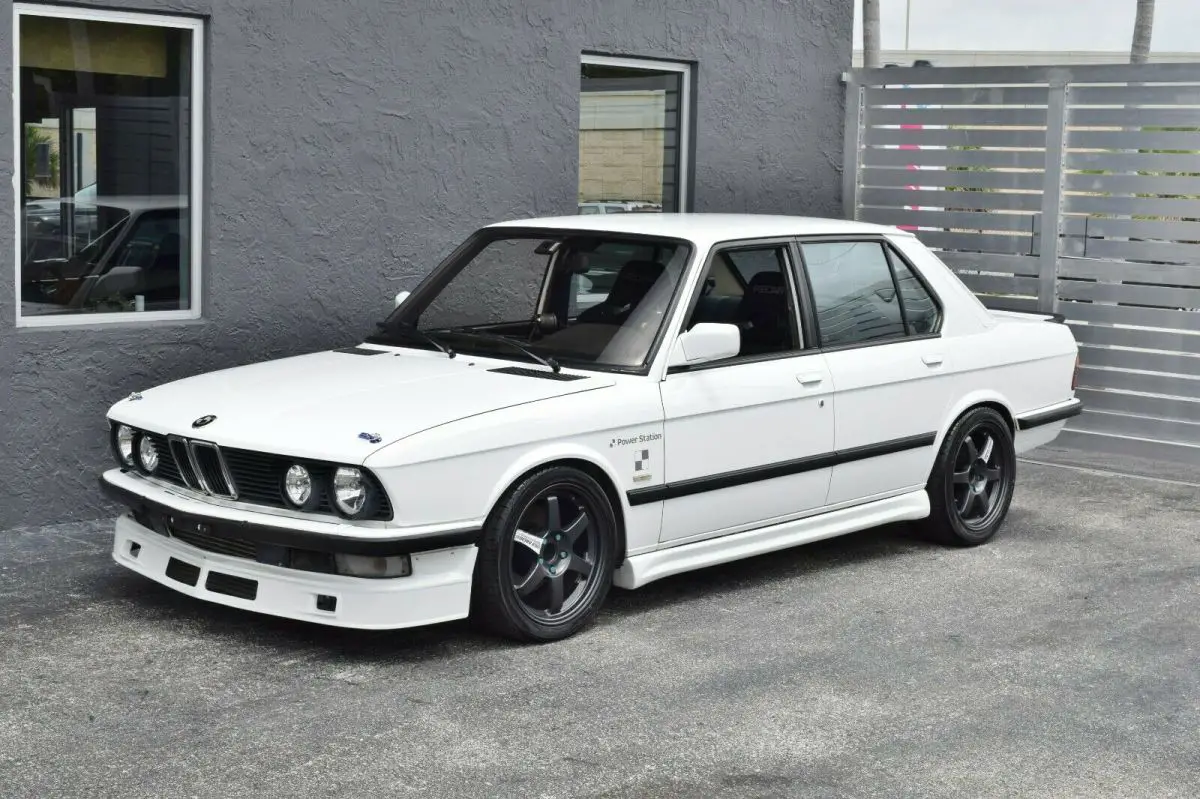 built m20 hks twin turbo-5 speed-motec-bilstein suspension-recaro seats-slicktop
