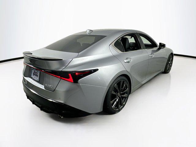 2022 lexus is 350 base